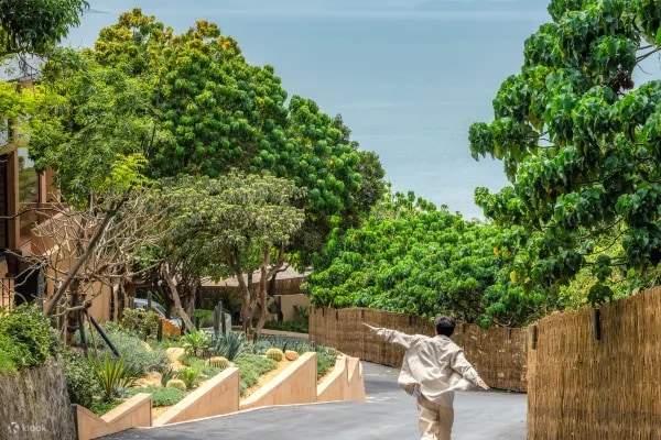 แผนที่แสดงสภาพแวดล้อมรอบโรงแรม